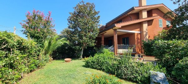 casa indipendente in vendita ad Anzio