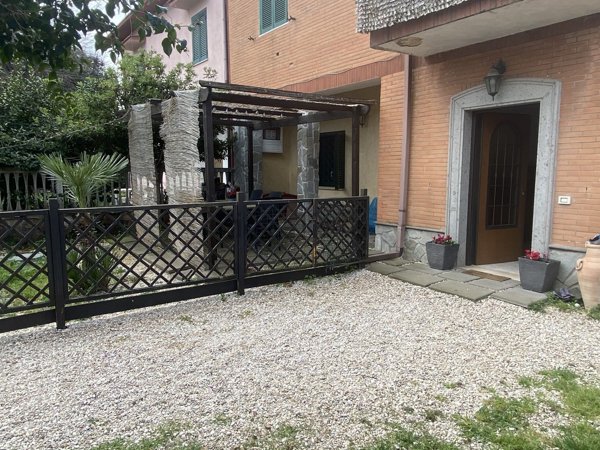 appartamento in vendita ad Anzio in zona Mare