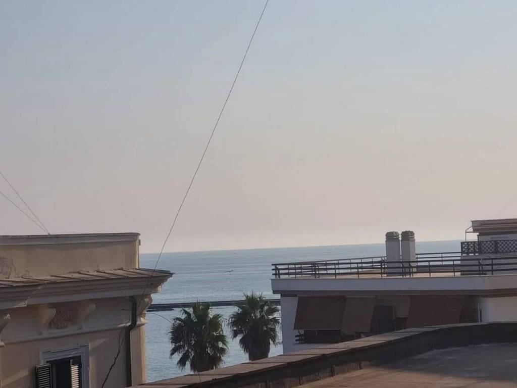 appartamento in vendita ad Anzio in zona Mare