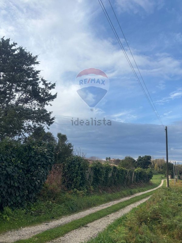 casa indipendente in vendita ad Anzio in zona Villa Claudia