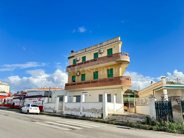 appartamento in vendita ad Anzio in zona Mare