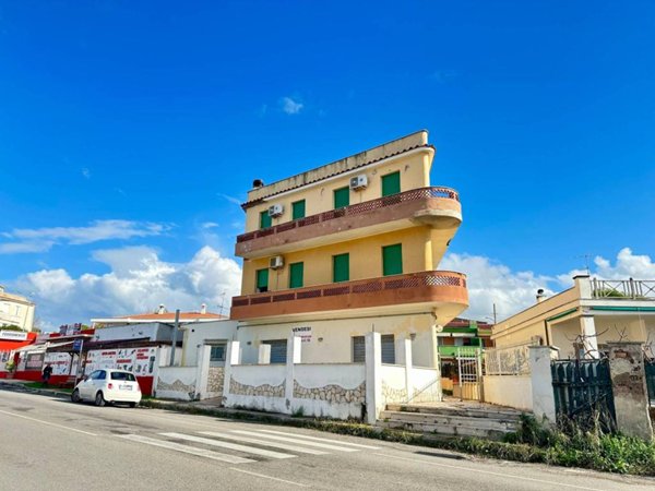 appartamento in vendita ad Anzio in zona Mare