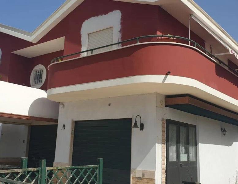 negozio in vendita ad Anzio in zona Stazione