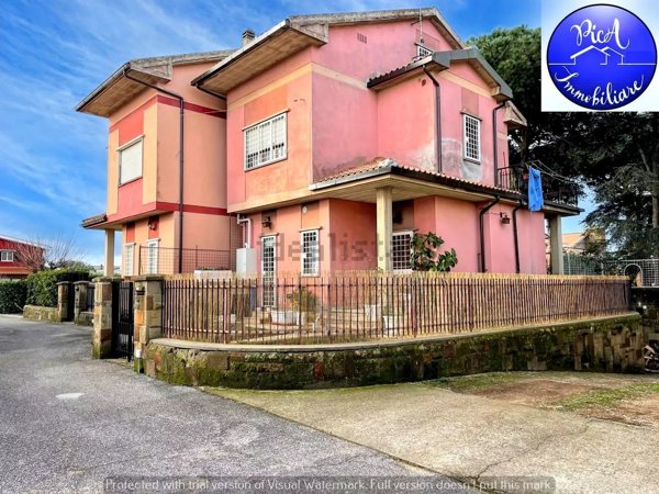 casa indipendente in vendita ad Anzio in zona Villa Claudia