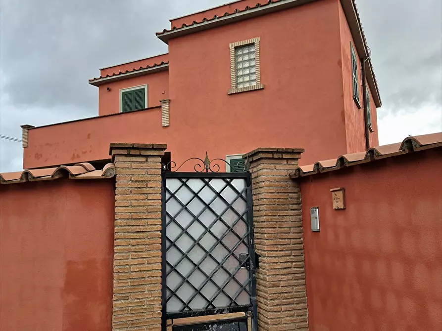 casa indipendente in vendita ad Anzio in zona Mare