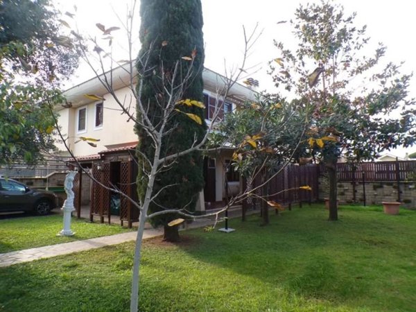 casa indipendente in vendita ad Anzio in zona Mare