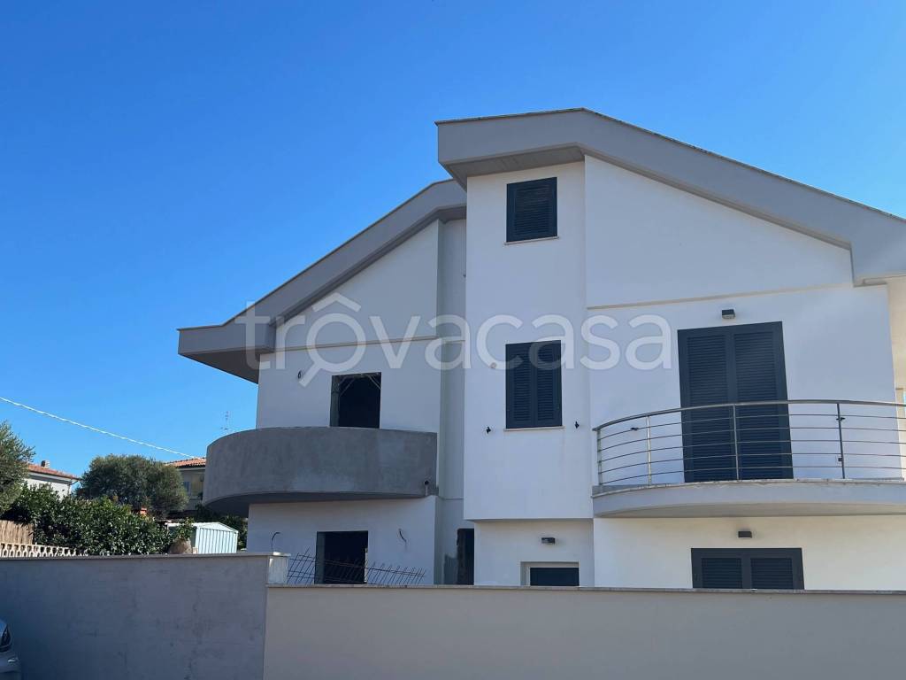 casa indipendente in vendita ad Anzio