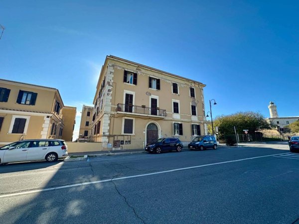 appartamento in vendita ad Anzio in zona Mare