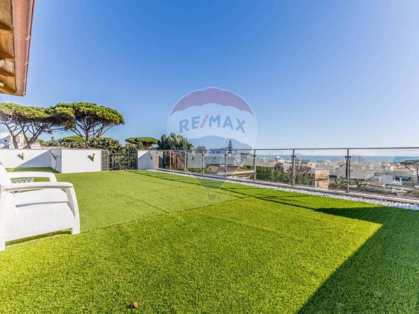 appartamento in vendita ad Anzio in zona Mare