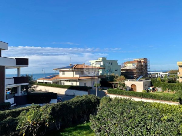 appartamento in vendita ad Anzio in zona Anzio Colonia