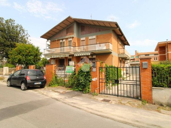 locale di sgombero in vendita ad Anzio in zona Lido dei Pini