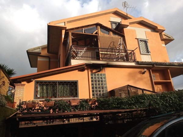 casa indipendente in vendita ad Anzio