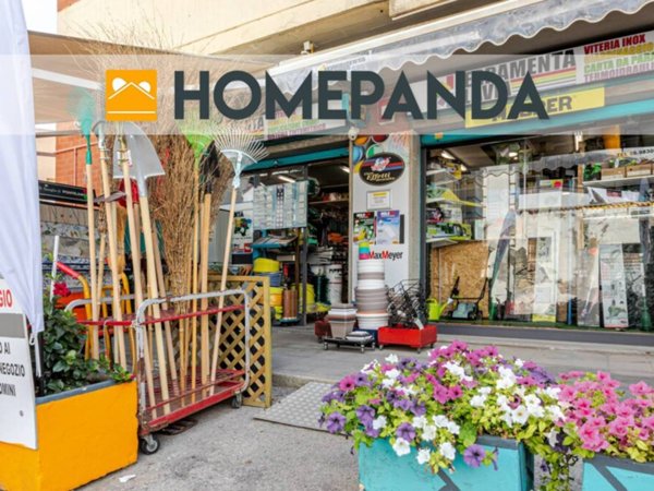 negozio in vendita ad Anzio in zona Stazione