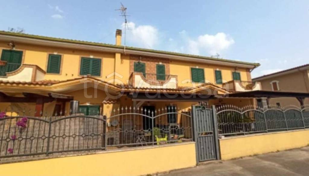 casa indipendente in vendita ad Anzio in zona Villa Claudia