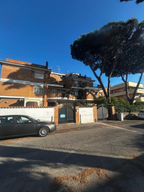 appartamento in vendita ad Anzio in zona Mare