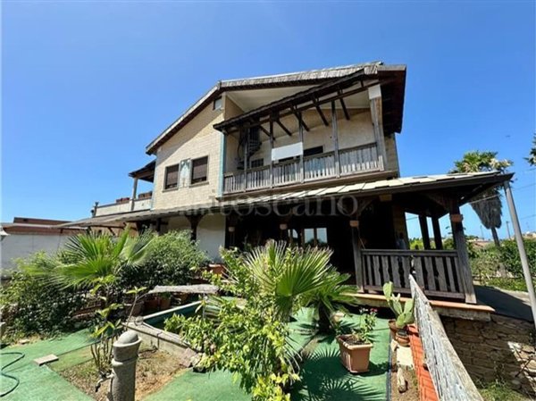 casa indipendente in vendita ad Anzio in zona Villa Claudia