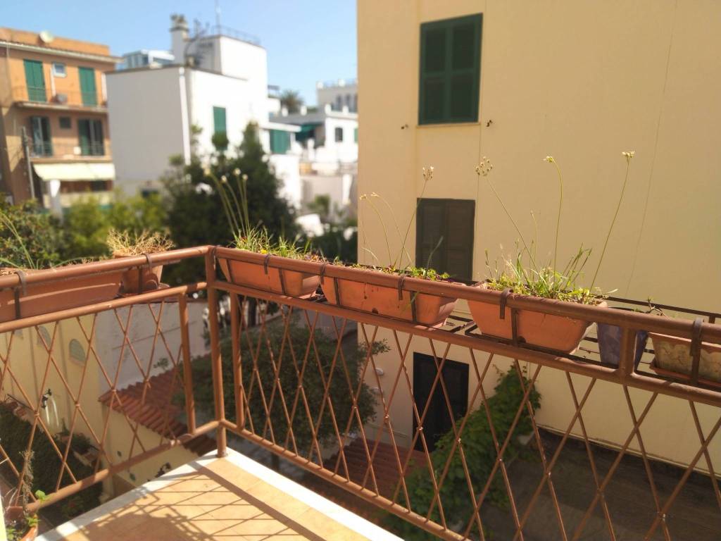 appartamento in vendita ad Anzio in zona Mare