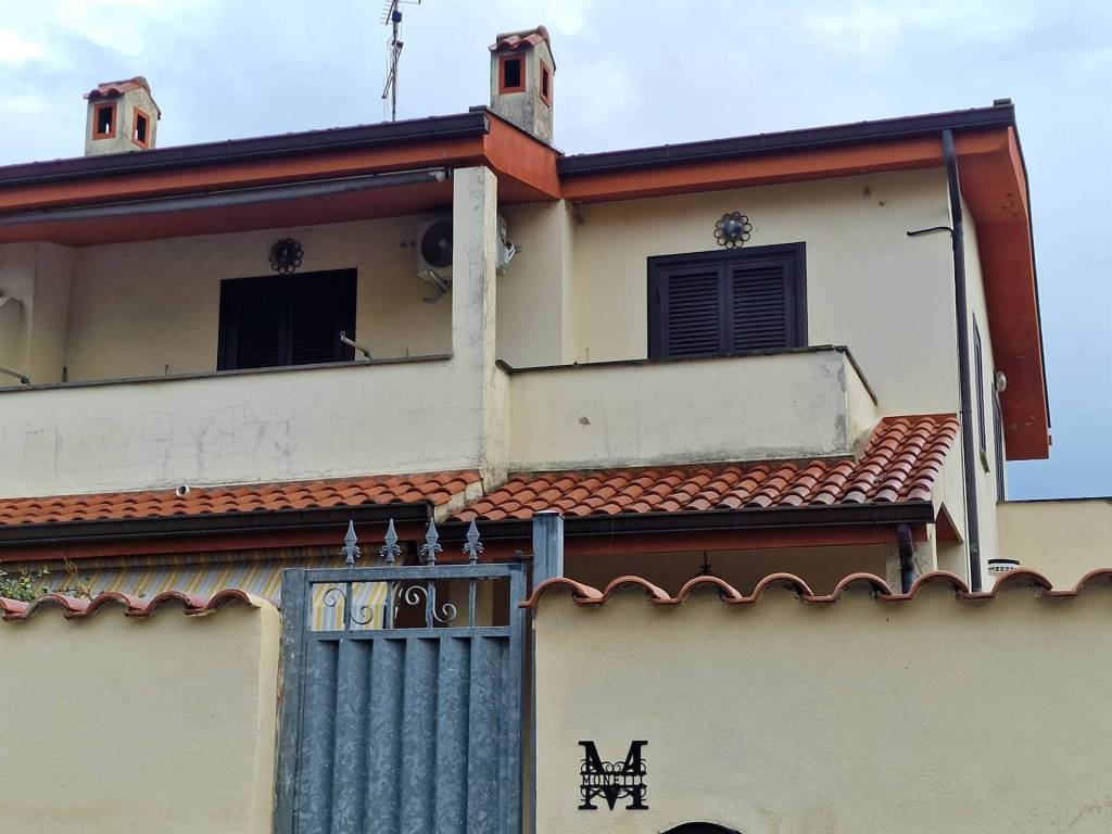 casa indipendente in vendita ad Anzio in zona Lido dei Pini