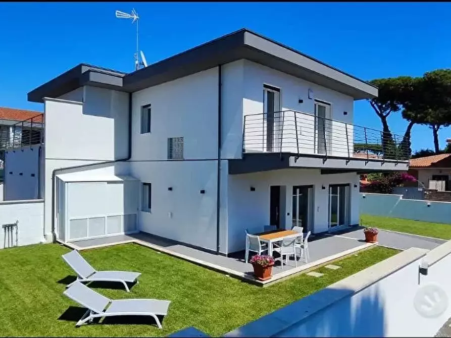 casa indipendente in vendita ad Anzio in zona Mare