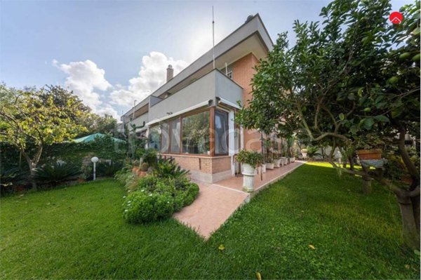 casa indipendente in vendita ad Anzio in zona Mare