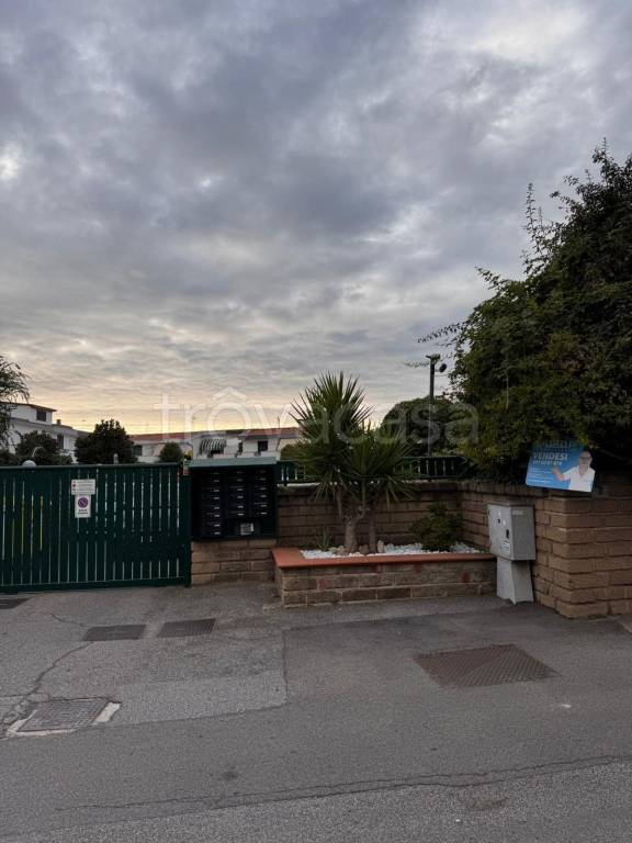 casa indipendente in vendita ad Anzio in zona Villa Claudia