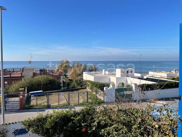 casa indipendente in vendita ad Anzio in zona Mare