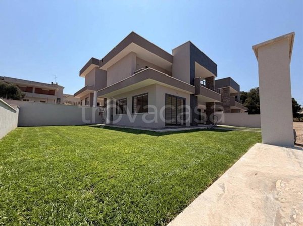 casa indipendente in vendita ad Anzio in zona Villa Claudia
