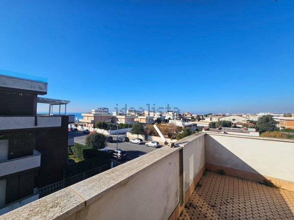 appartamento in vendita ad Anzio in zona Mare