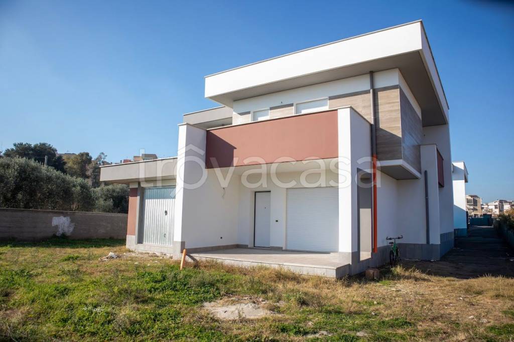 casa indipendente in vendita ad Anzio in zona Villa Claudia