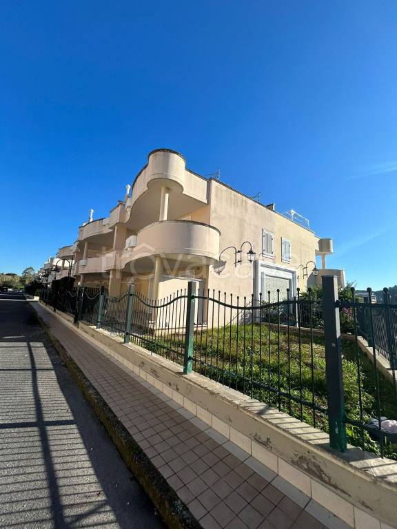 casa indipendente in vendita ad Anzio in zona Stazione