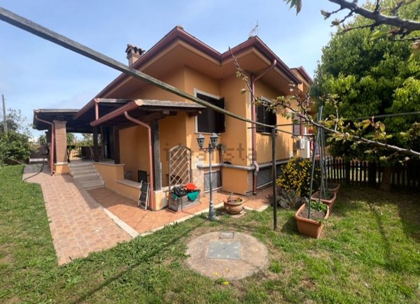 casa indipendente in vendita ad Anzio