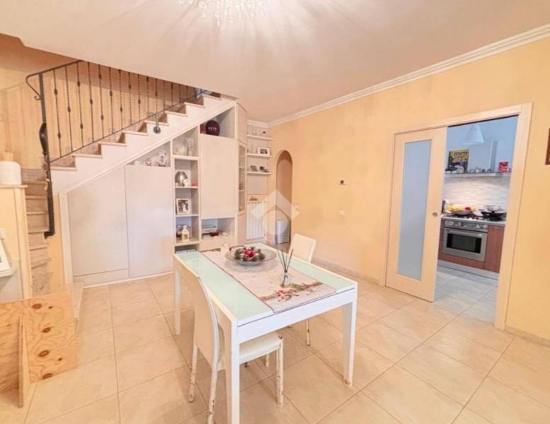 casa indipendente in vendita ad Anzio in zona Villa Claudia