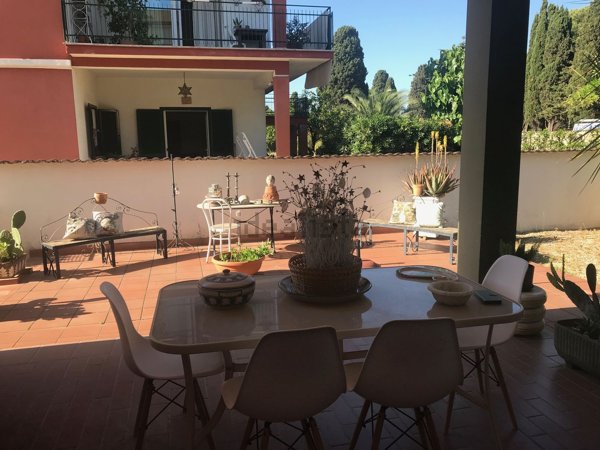 casa indipendente in vendita ad Anzio in zona Stazione