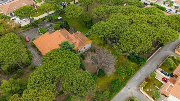 casa indipendente in vendita ad Anzio in zona Mare