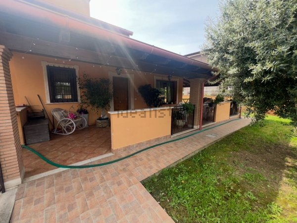 casa indipendente in vendita ad Anzio