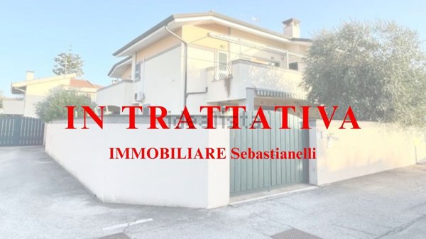 pentavano in vendita ad Anzio in zona Stazione