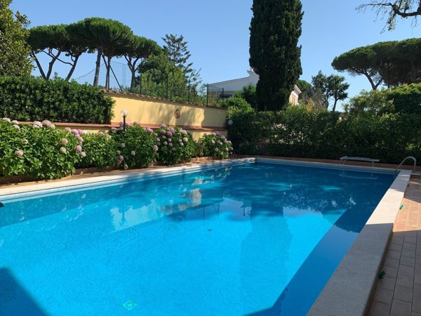 casa indipendente in vendita ad Anzio