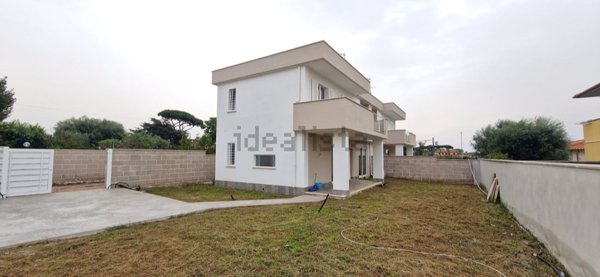 casa indipendente in vendita ad Anzio in zona Mare