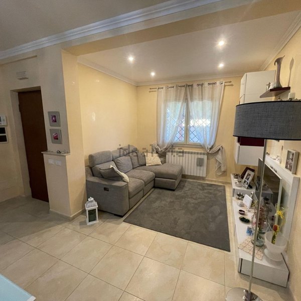 casa indipendente in vendita ad Anzio in zona Villa Claudia