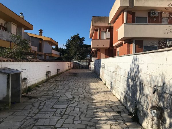 casa indipendente in vendita ad Anzio