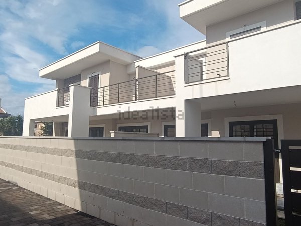 casa indipendente in vendita ad Anzio