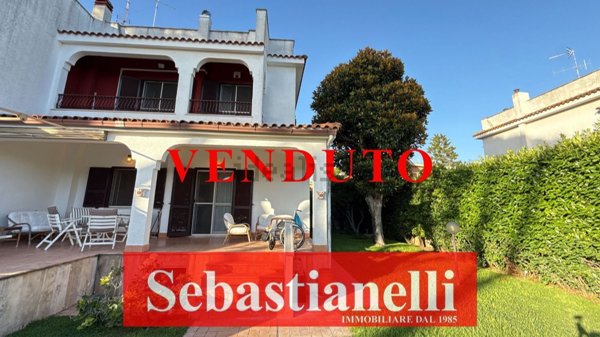 casa indipendente in vendita ad Anzio in zona Mare