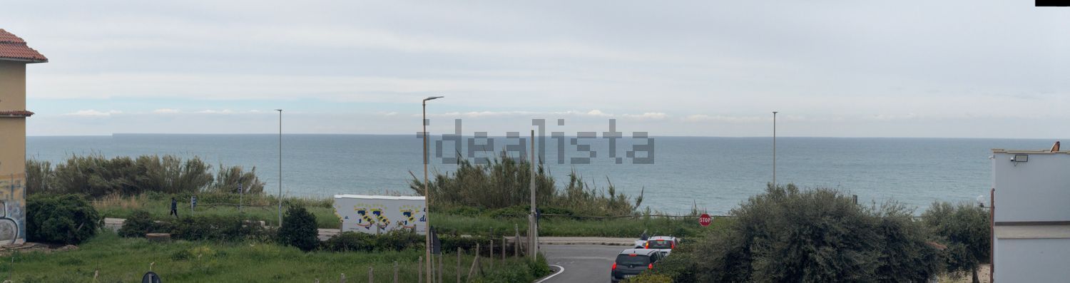 appartamento in vendita ad Anzio in zona Lido delle Sirene