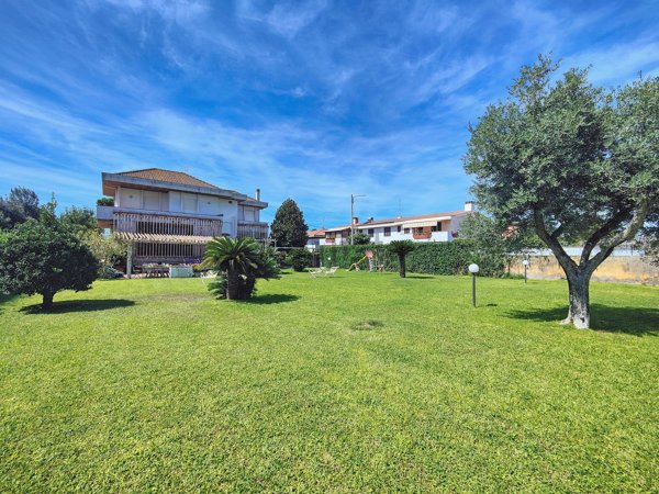 casa indipendente in vendita ad Anzio