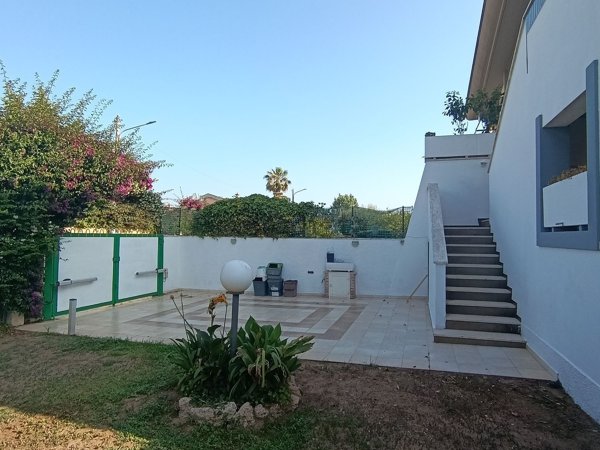 appartamento in vendita ad Anzio in zona Villa Claudia