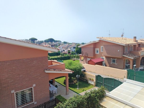 casa indipendente in vendita ad Anzio in zona Villa Claudia