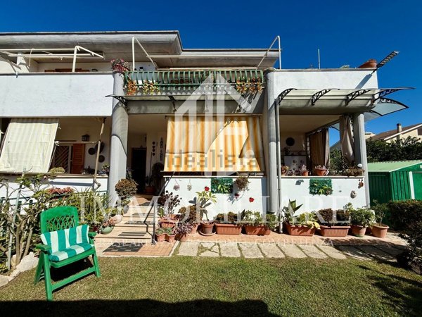 casa semindipendente in vendita ad Anzio in zona Mare