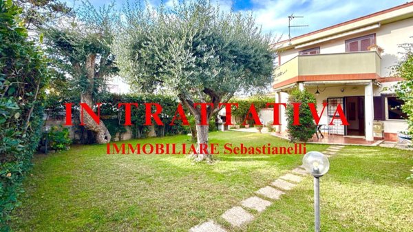 casa indipendente in vendita ad Anzio in zona Mare