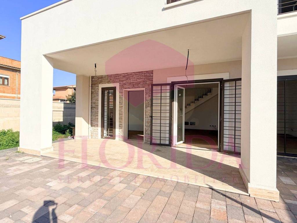 appartamento in vendita ad Anzio in zona Mare