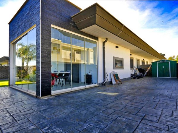 casa indipendente in vendita ad Anzio